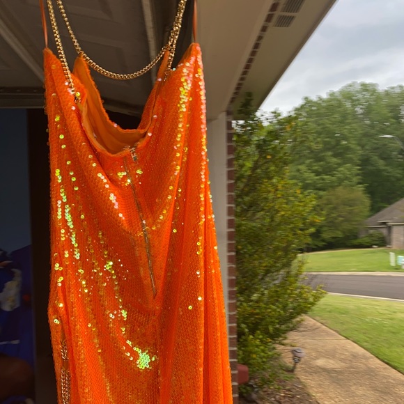 Women’s Sequin Maxi Dress - Picture 4 of 11